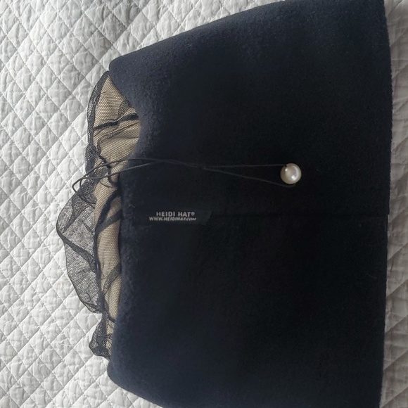 Heidi Hat Fleece Classic Pilbox Hat - Picture 3 of 9